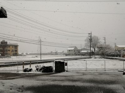 岐阜市で初雪！積雪で増える屋根・雨樋のご相談 | 屋根のあれこれ