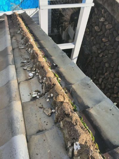 岐阜市 屋根 筒瓦補修中