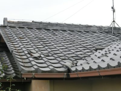 台風で外れた棟瓦