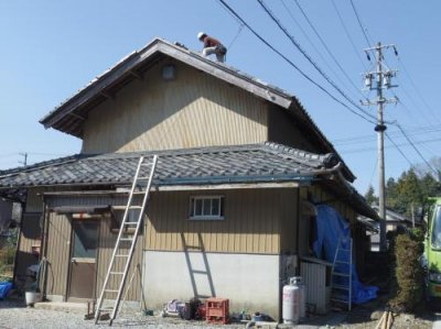 【工事中】三重県いなべ市 屋根葺き替え工事 | 屋根のあれこれ